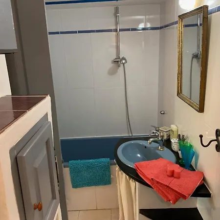 2-bedroom House With Pool & Garden Nyaraló Ceyreste