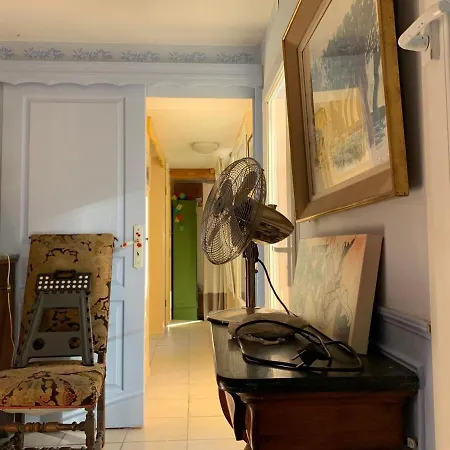 2-bedroom House With Pool & Garden بيت للعطل