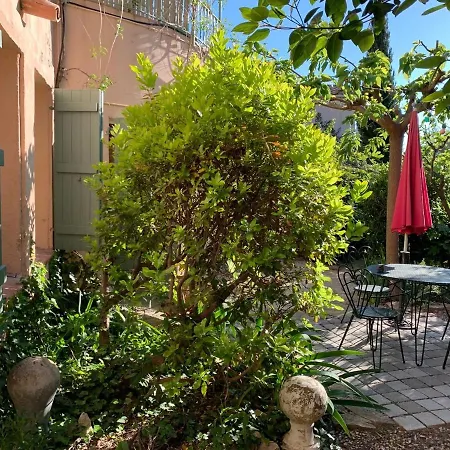 2-bedroom House With Pool & Garden * Ceyreste