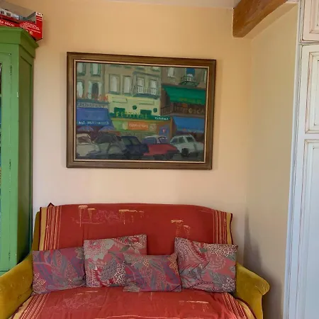 2-bedroom House With Pool & Garden * Ceyreste