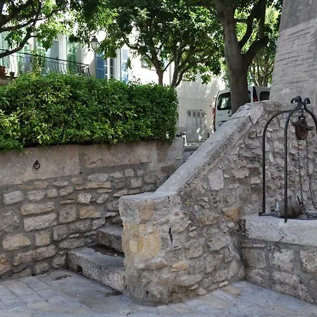 بيت للعطل 2-bedroom House With Pool & Garden Ceyreste