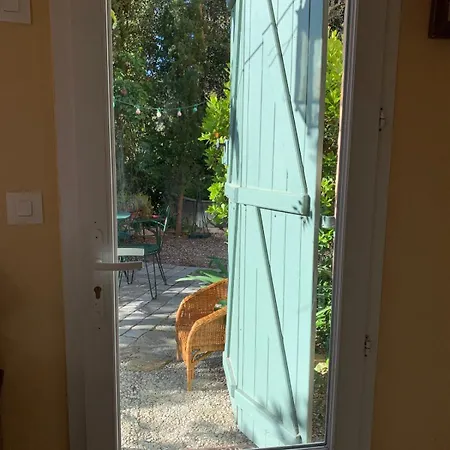 2-bedroom House With Pool & Garden Ferienhaus Ceyreste