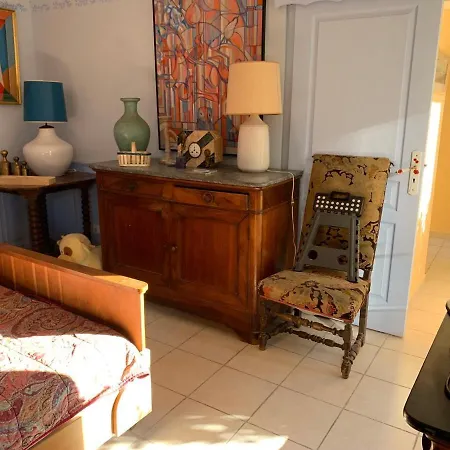 2-bedroom House With Pool & Garden